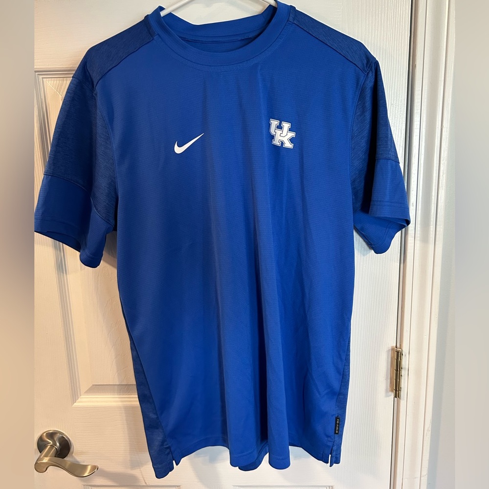 University of Kentucky Dri Fit T Shirt Large